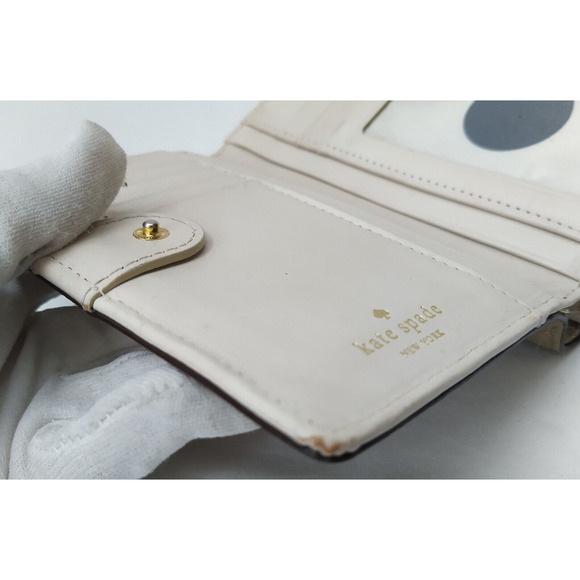 Kate Spade New York Gray Leather Credit Card ID Window Bifold Wallet - Picture 14 of 15